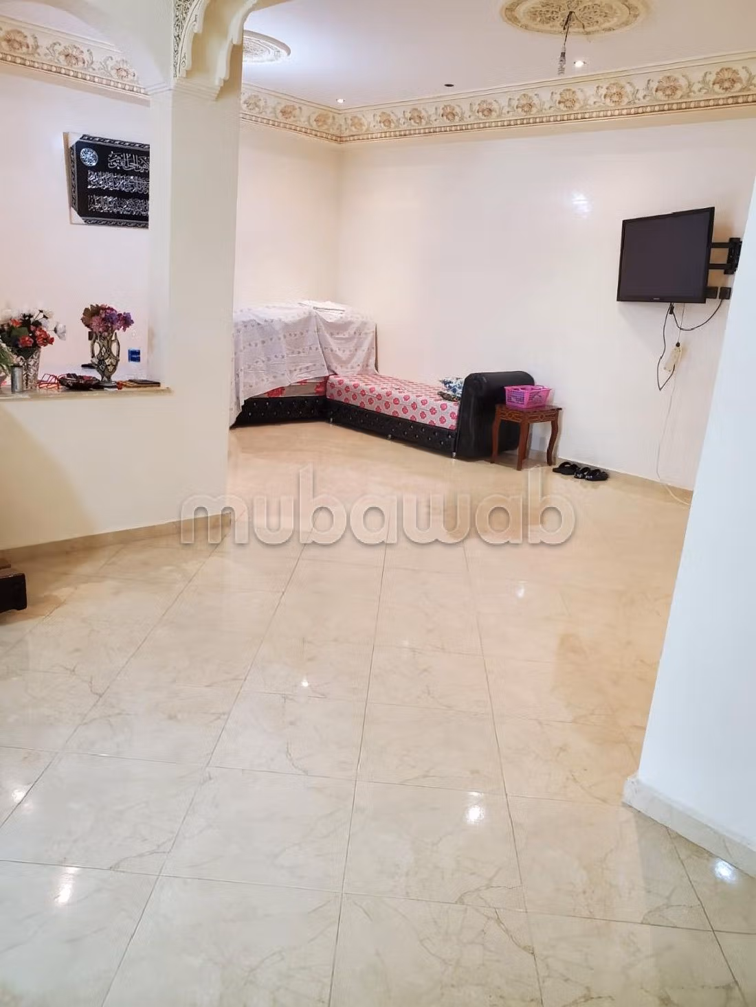 بيع شقة ب طريق مكناس. المساحة الإجمالية 154 م². مفروشة