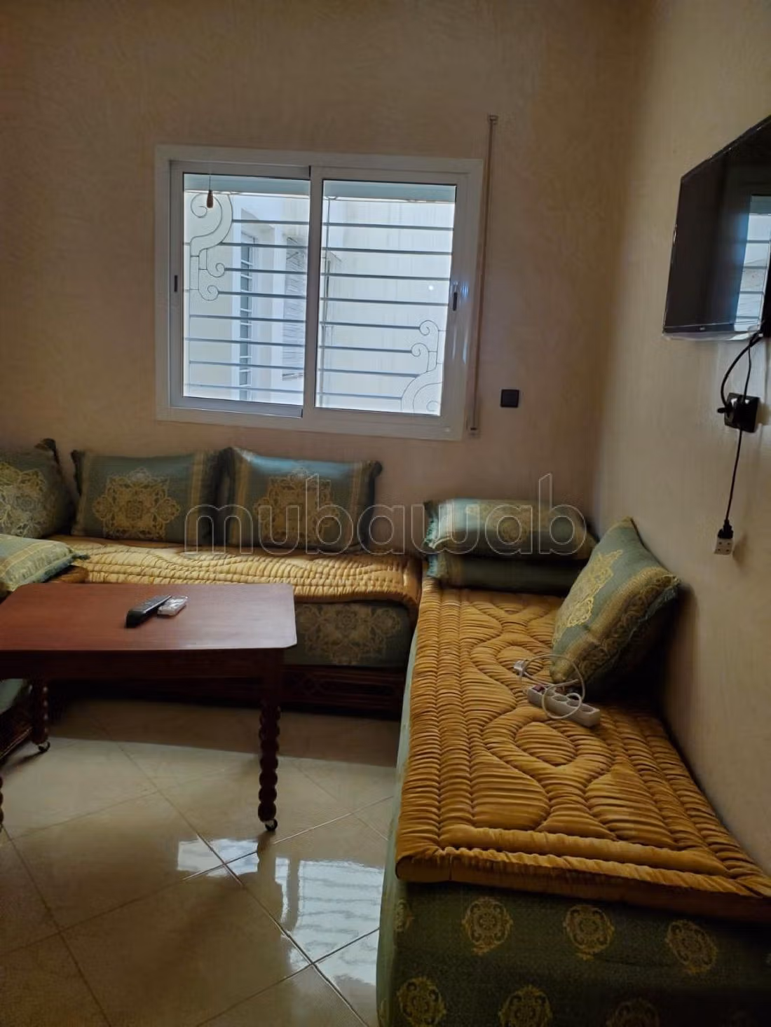 بيع شقة ب طريق مكناس. المساحة الإجمالية 154 م². مفروشة