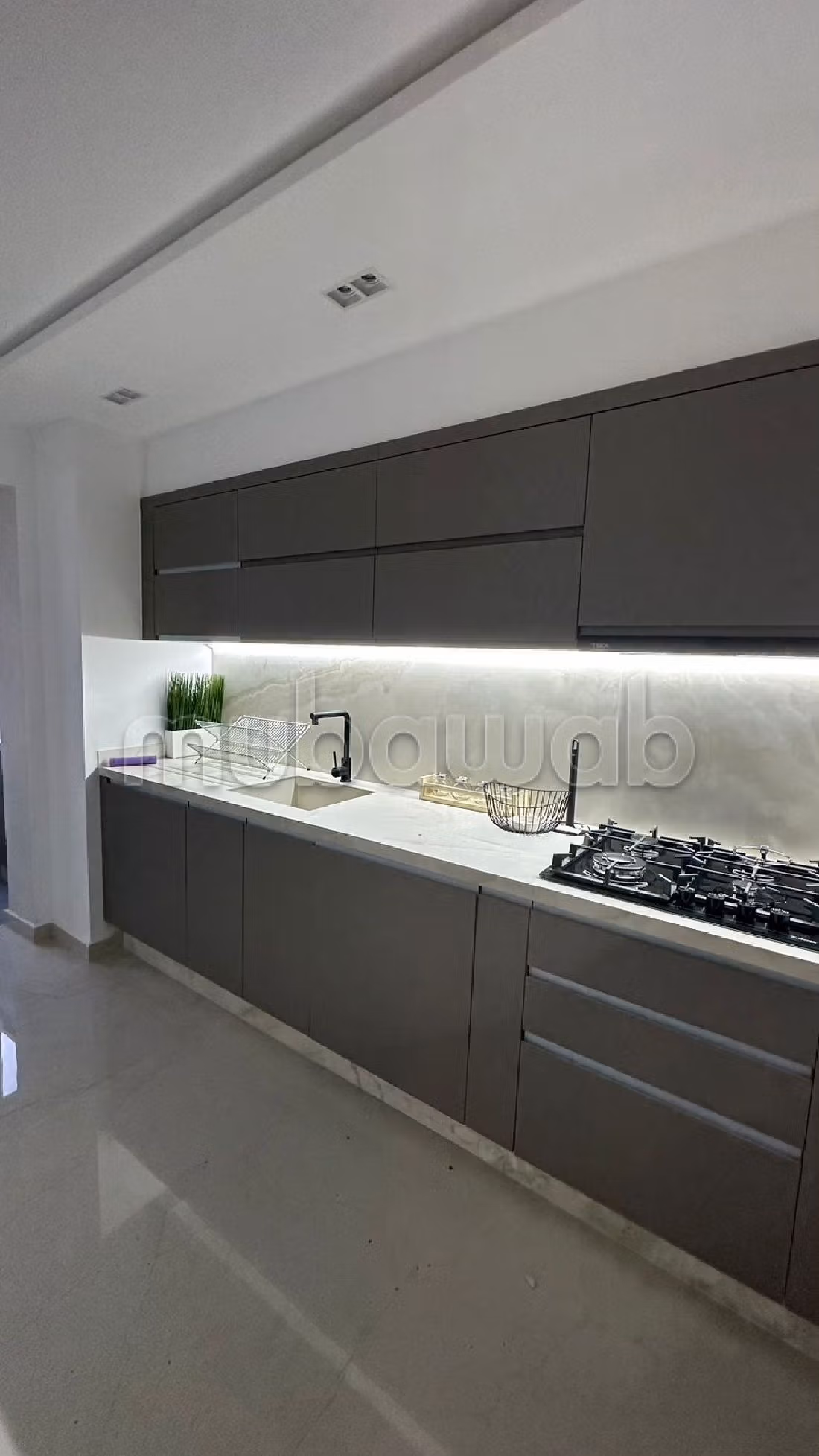 Very nice apartment for rent in De La Plage. 2 beautiful rooms. Ample storage space. 