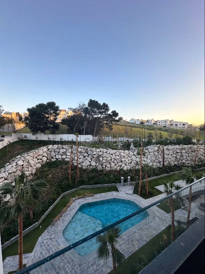 Very nice apartment for rent in De La Plage. 2 beautiful rooms. Ample storage space. 