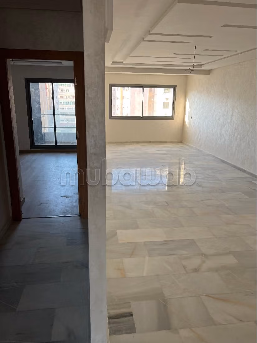 Appartamento da acquistare a Mozart. 1 locale. Impianto di aria condizionata e servizio di conciergerie. 