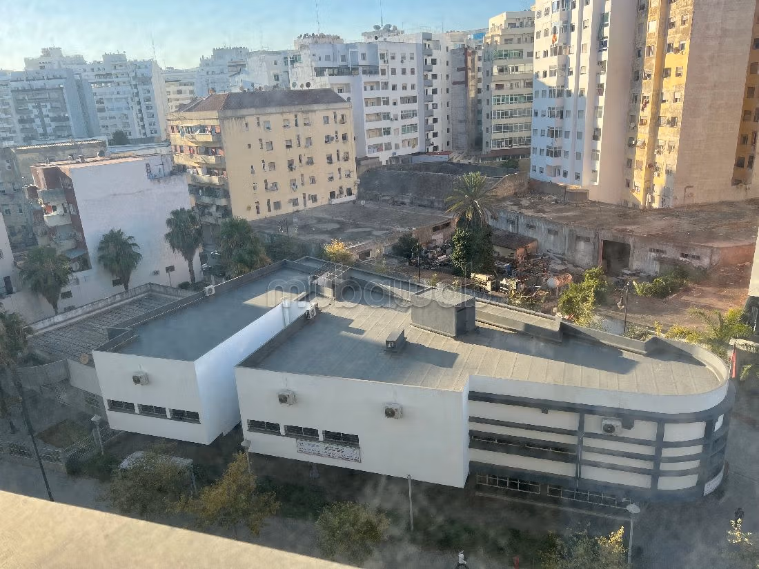 Appartamento da acquistare a Mozart. 1 locale. Impianto di aria condizionata e servizio di conciergerie. 