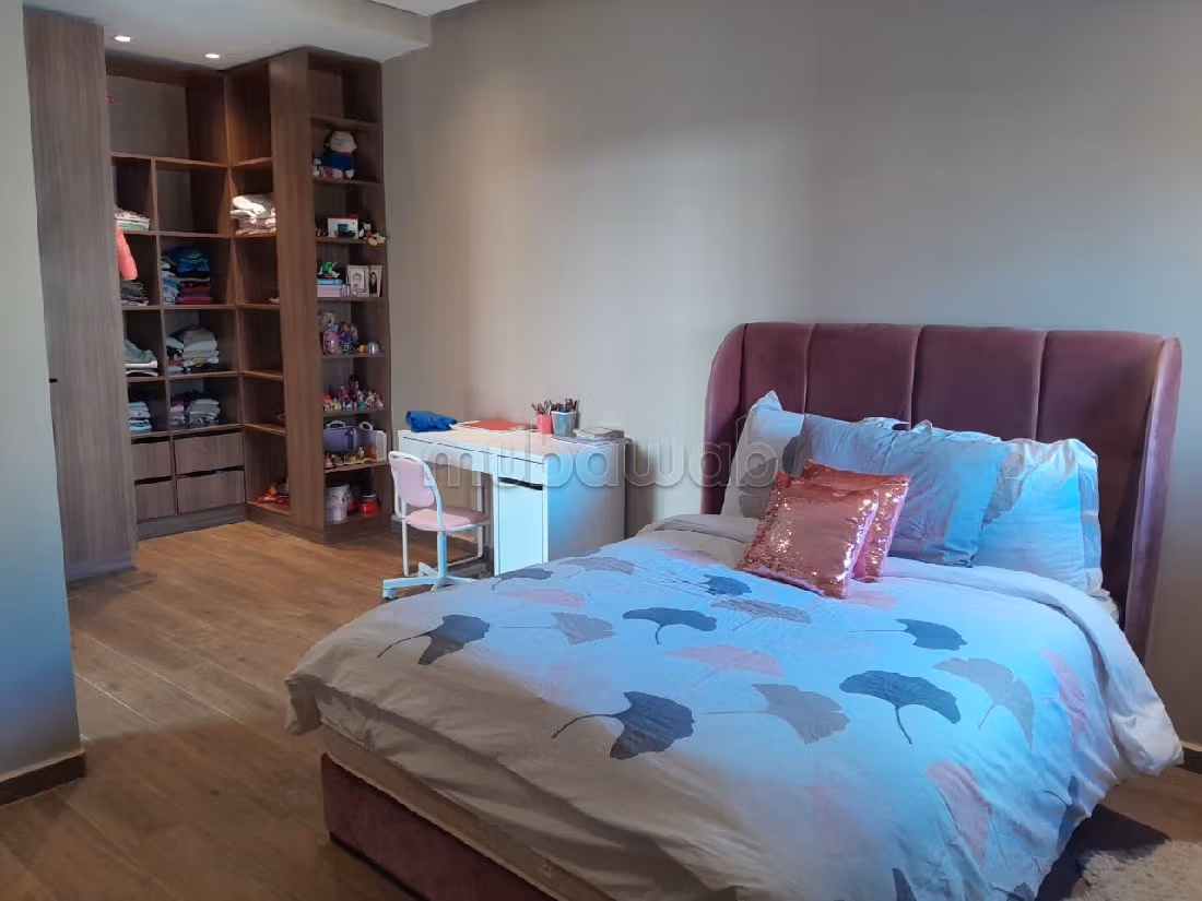 High quality villa for sale in Agdal. 13 comfortable rooms. 