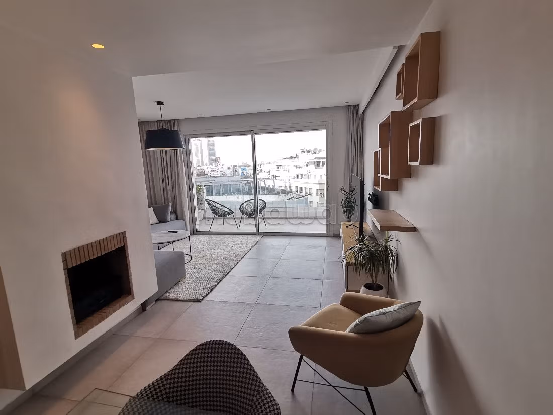 Huurappartementen in Palmier. Oppervlakte 115 m². Volledig gemeubileerd. 