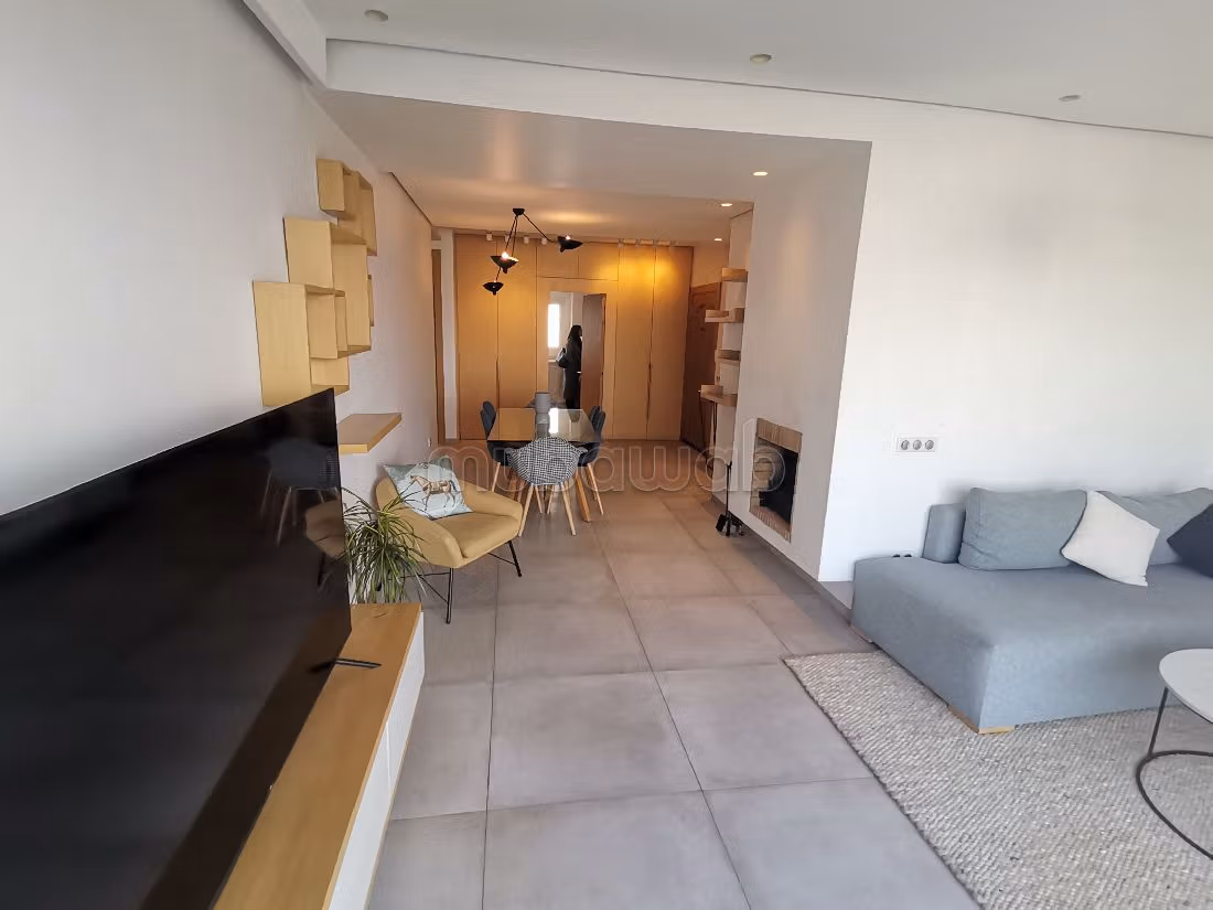 Huurappartementen in Palmier. Oppervlakte 115 m². Volledig gemeubileerd. 