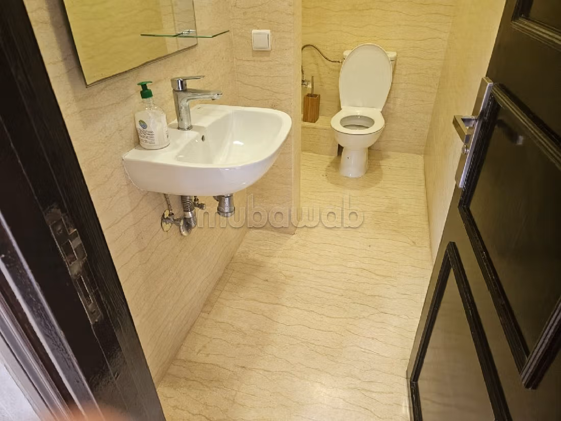 A vendre villa 3 niveaux renouveauvee