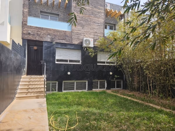 Nu te koop: villa's en luxe woningen. Totale oppervlakte 190 m². Gemeubileerd. 
