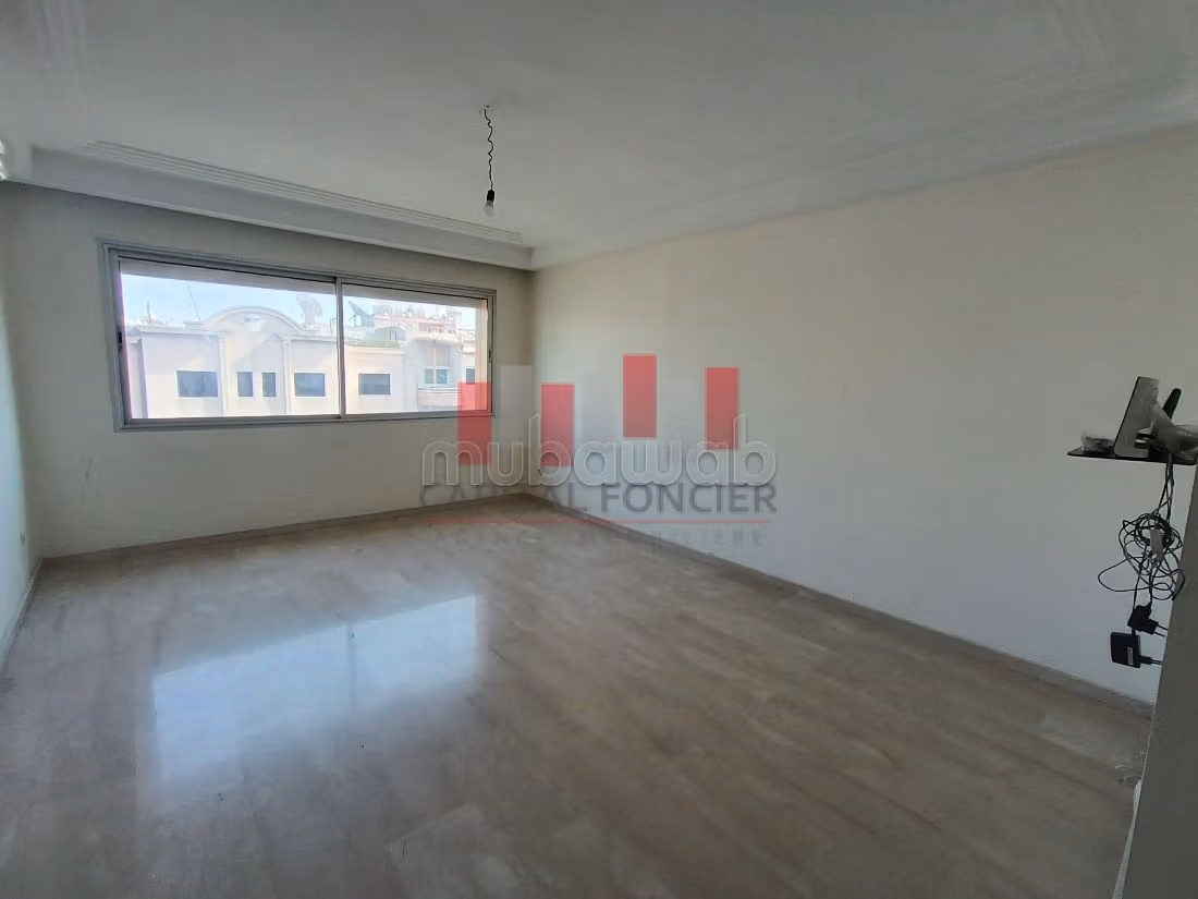 Appartement à usage bureau de 103m2 à la location Bd Massira