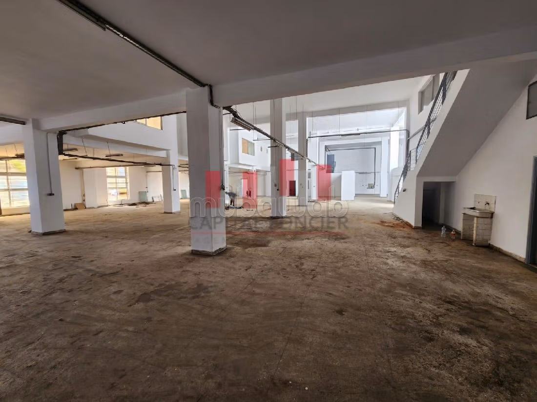 Unité industrielle de 1550 m2 de surface exploitable a la location a Bouskoura Oulad saleh