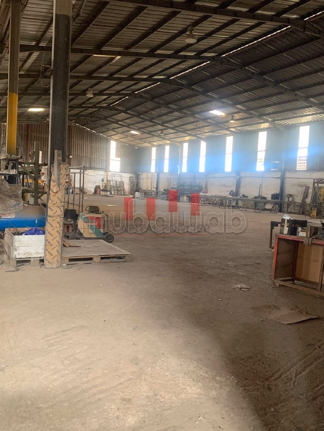 Offices & shops to rent in Zone Industrielle. Area of 4000 m²