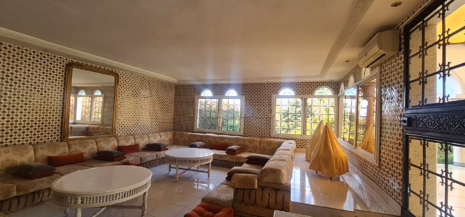 Terreno en venta en Harhoura. Gran superficie 3300 m². 