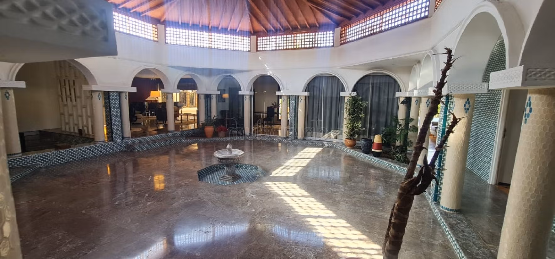 Terreno en venta en Harhoura. Gran superficie 3300 m². 