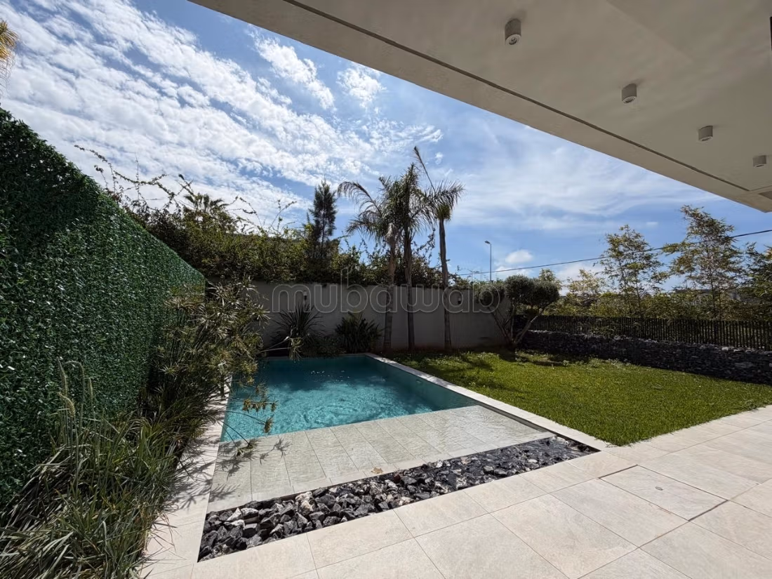 Sublime villa à louer sur Dar Bouazza