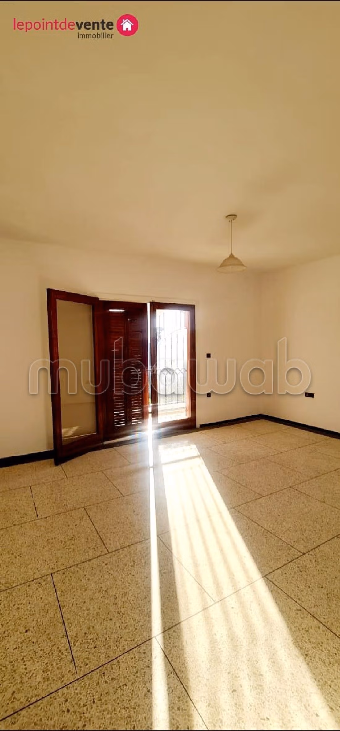 Maestosa residenza di lusso in vendita a Riyad. 8 ampi locali. Terrazzo e giardino. 