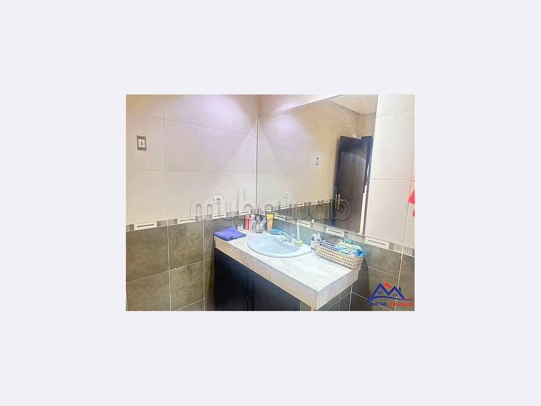 Bonito piso en venta en Guéliz. 2 dormitorios. Propiedad con piscina