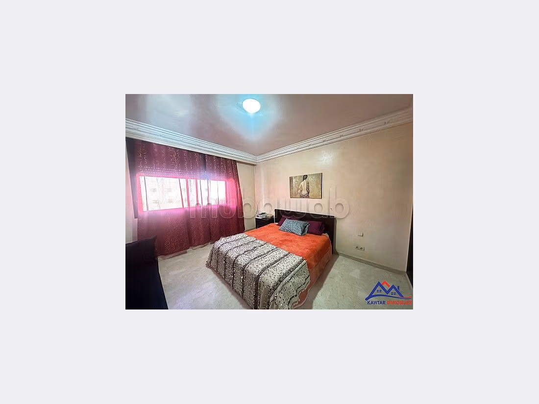 Bonito piso en venta en Guéliz. 2 dormitorios. Propiedad con piscina