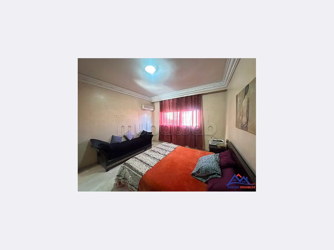 Bonito piso en venta en Guéliz. 2 dormitorios. Propiedad con piscina