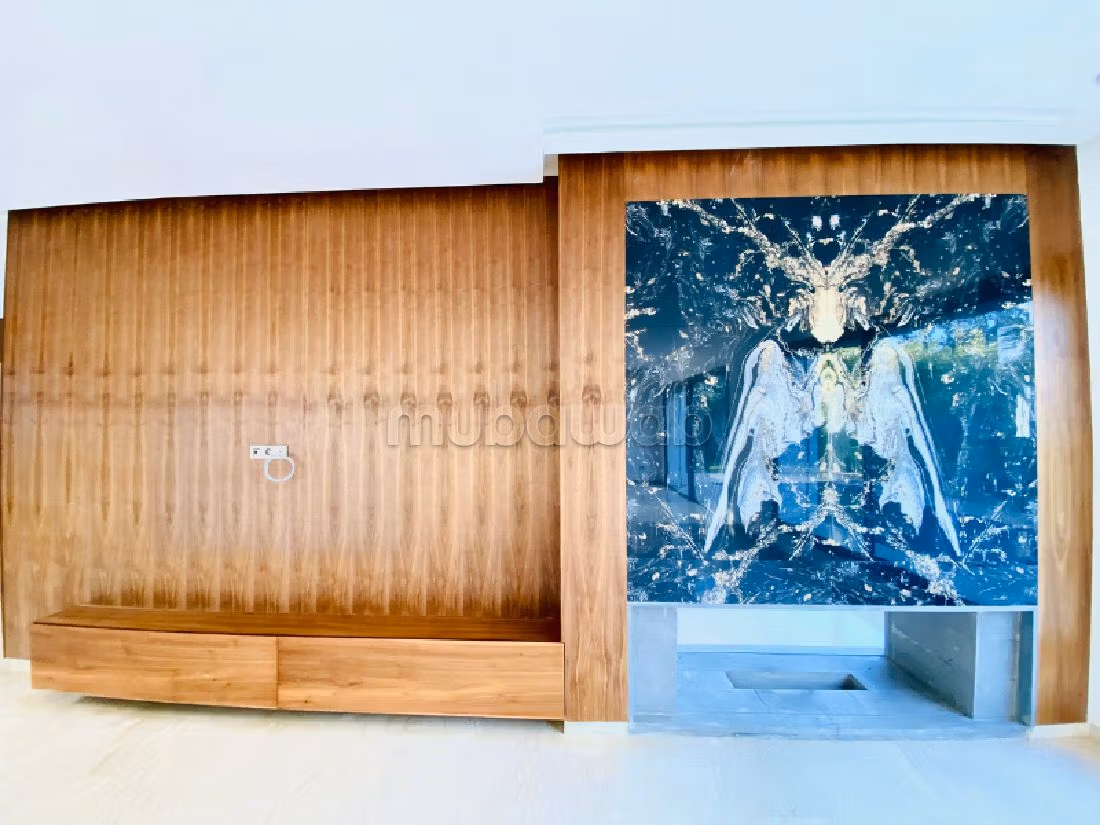 فيلا ممتازة للبيع بالسويسي. المساحة 700 م². بيئة هادئة مطلة على الجبال ، زجاج مزدوج. 