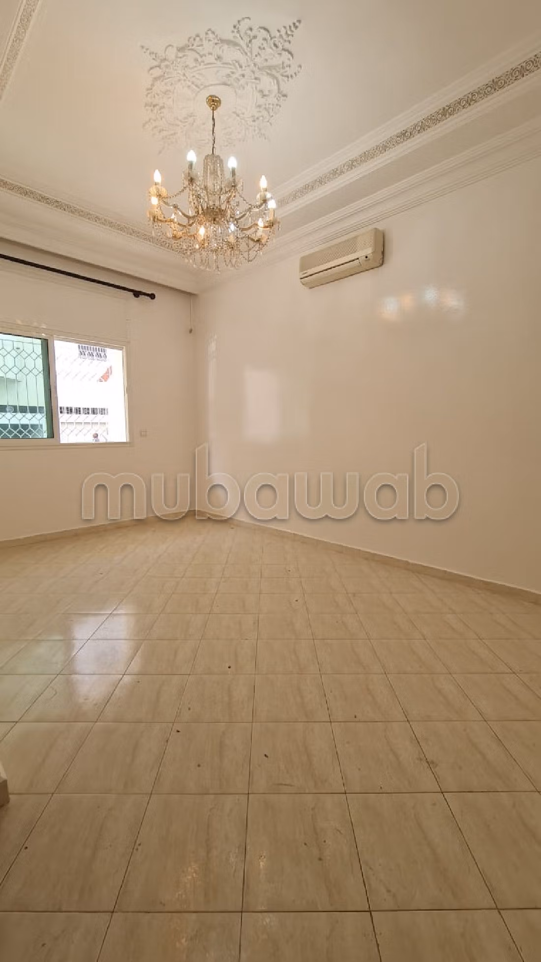 Appartamento in affitto a Haut Agdal. 1 bella camera da letto. Sistema di sicurezza domestico