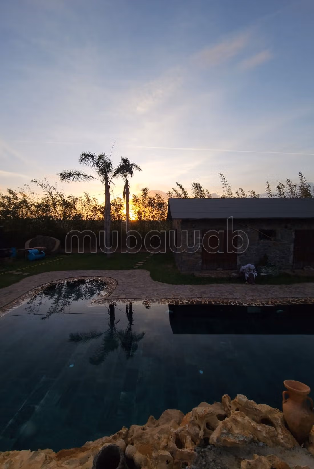 مزرعة رائعة للبيع ب المدخل الجنوبي. المساحة الإجمالية 10000 م². كراج