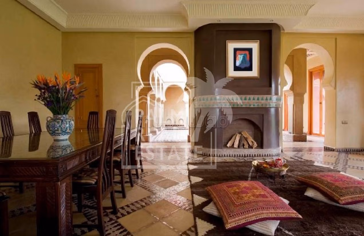 Splendide villa a vendre a 18 km sur la route de lourika