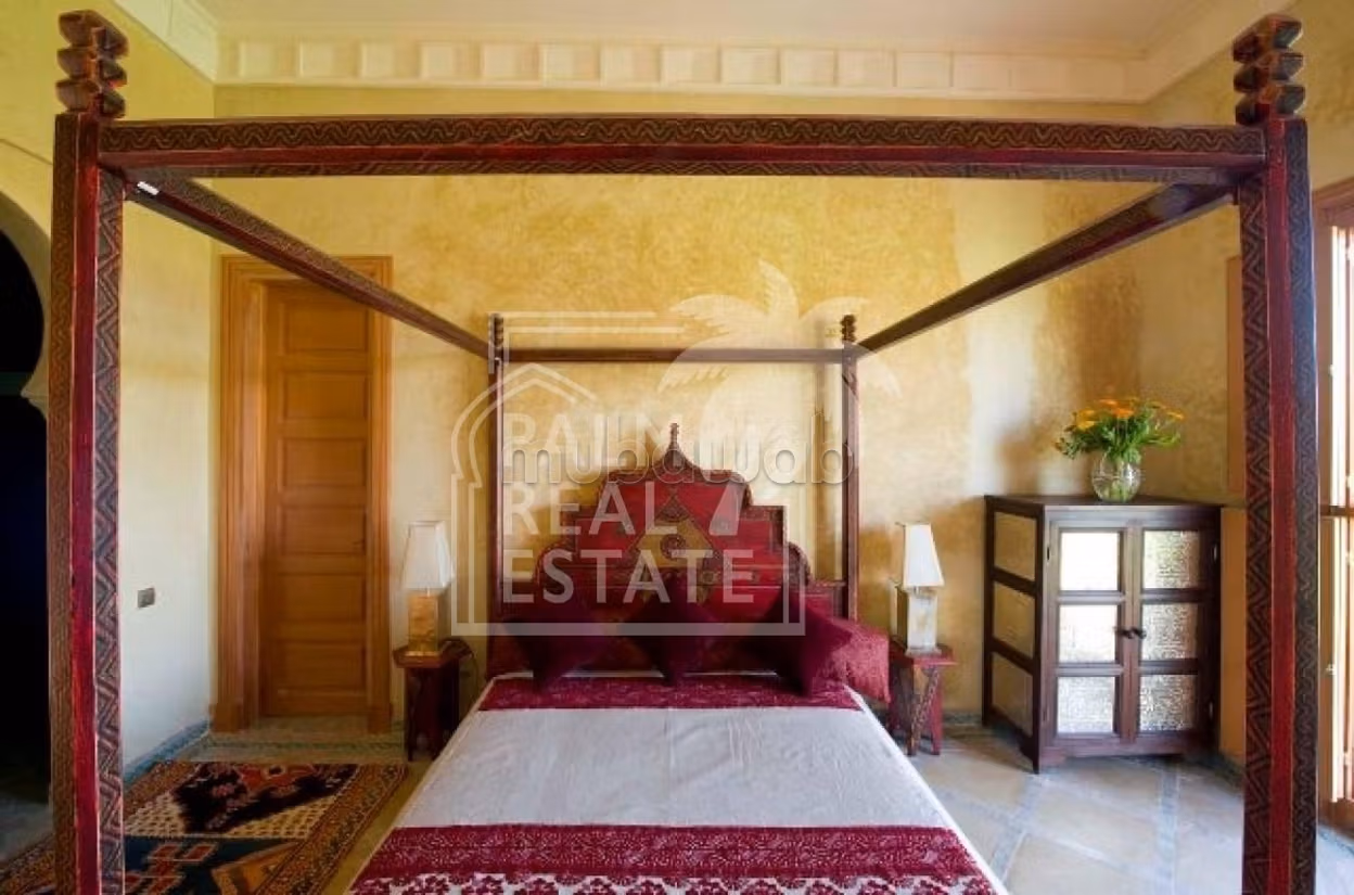 Splendide villa a vendre a 18 km sur la route de lourika
