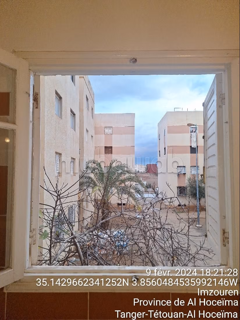 Apartment to purchase. 4 large rooms.