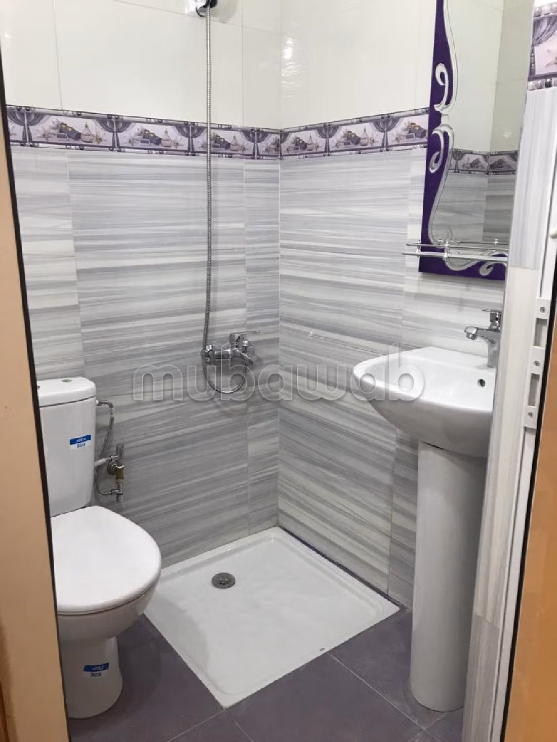 منزل رائع للبيع ب مسنانة. المساحة الإجمالية 165 م². زجاج مزدوج وباب قوي