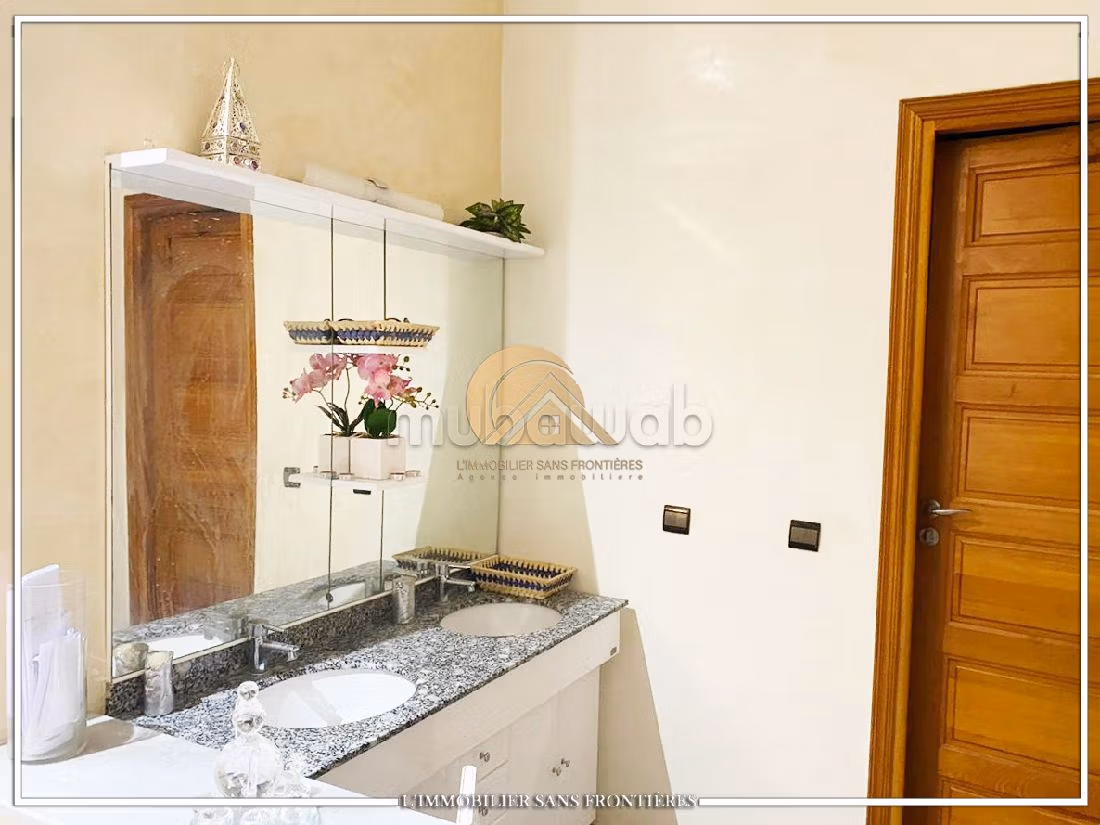 Suntuosa villa en alquiler en Hay Targa. 5 bonitas habitaciones. Con muebles