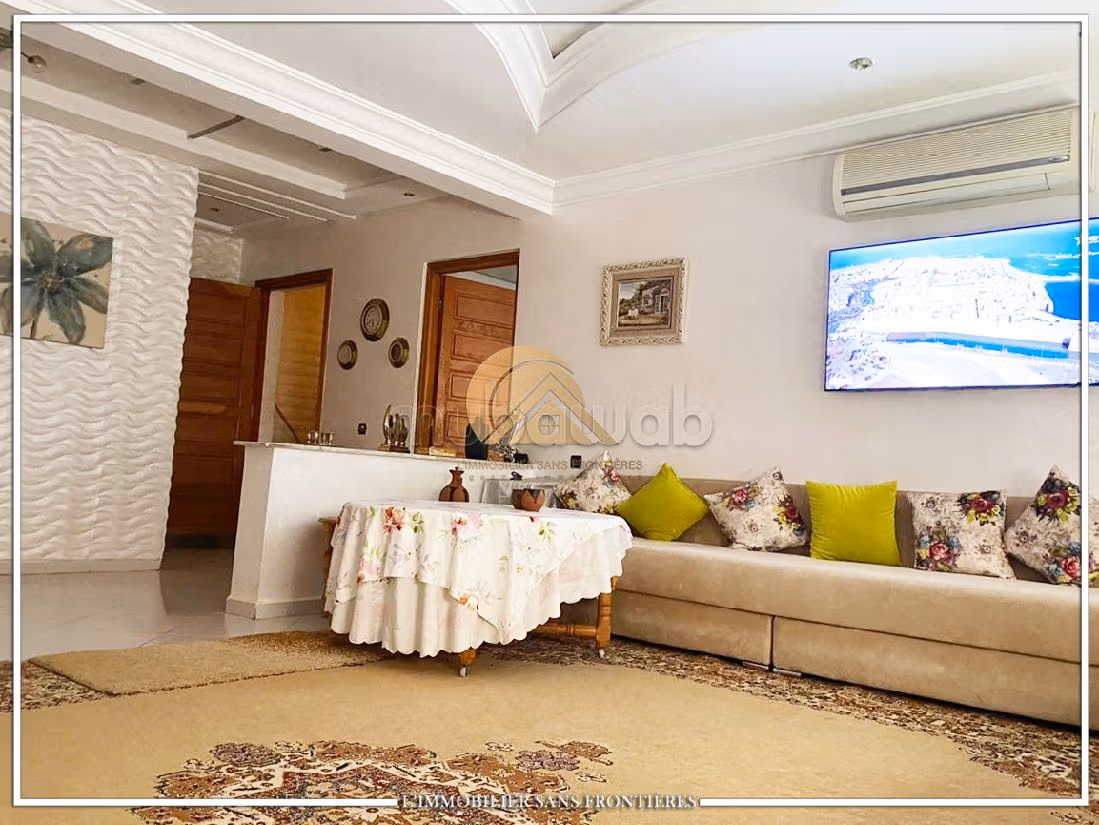 Suntuosa villa en alquiler en Hay Targa. 5 bonitas habitaciones. Con muebles