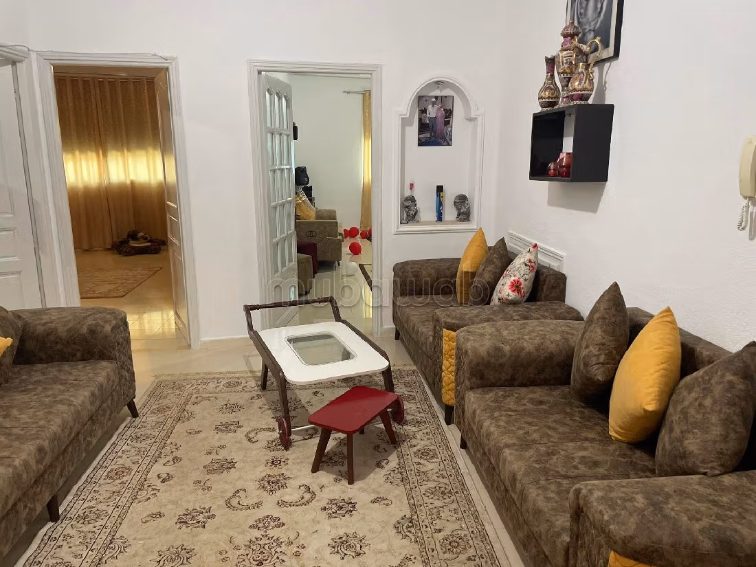 Maison en Triplex Au Centre Ville Ras Jebel