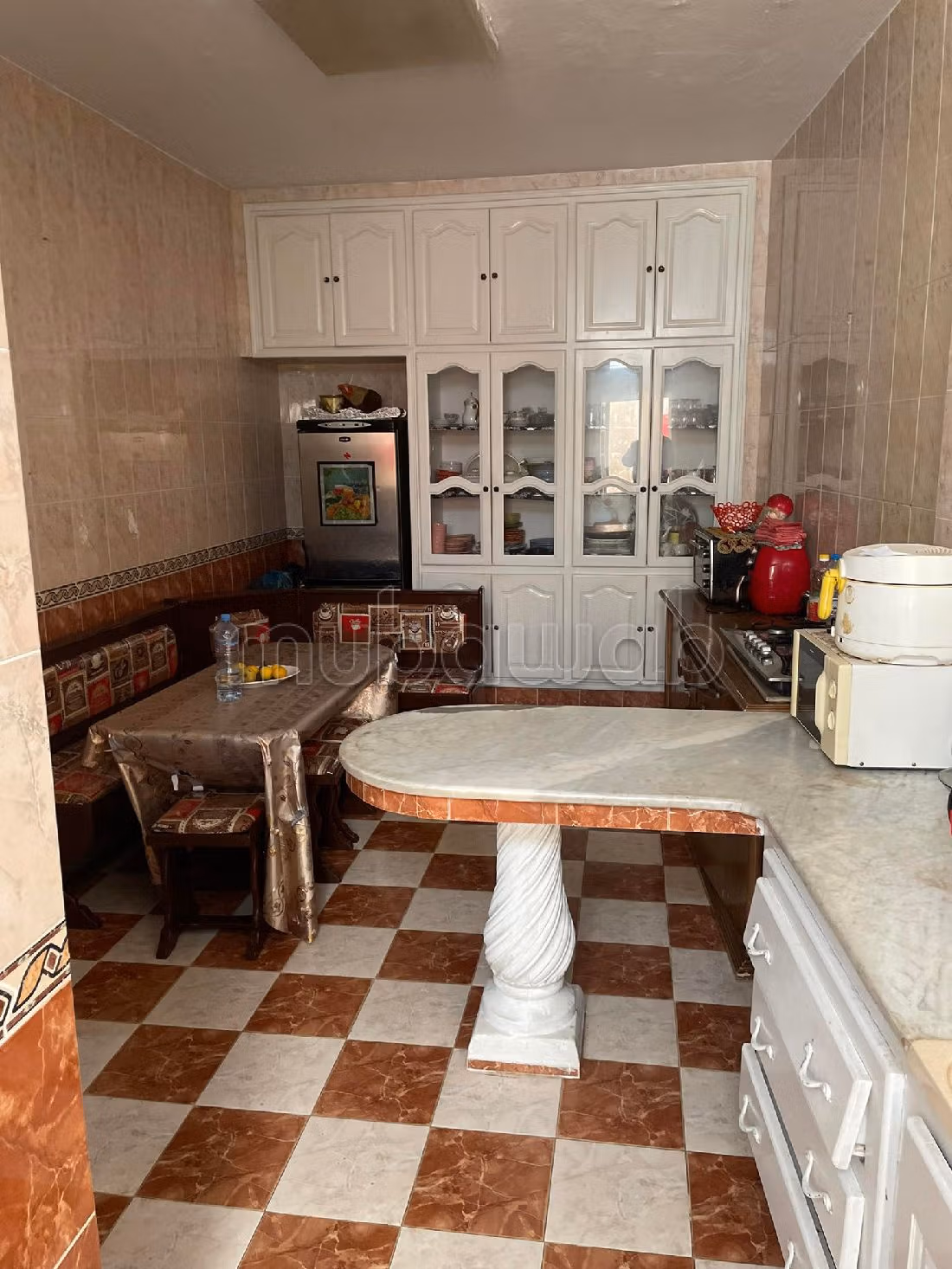 Maison en Triplex Au Centre Ville Ras Jebel