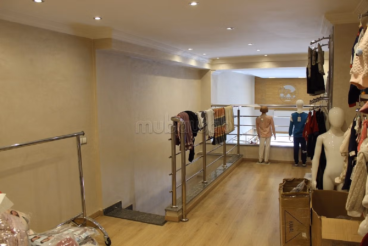 Magasin bien placé dans Semlalia