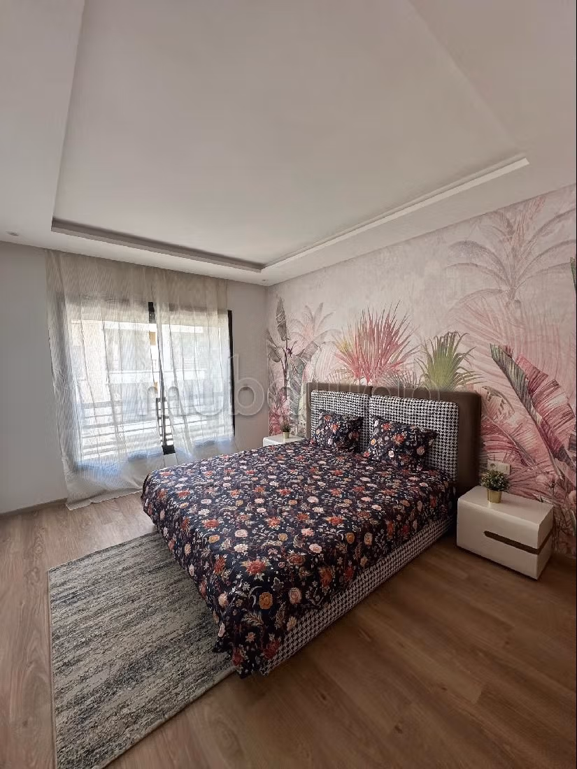 شقة للشراء ببوسكورة. 4 قطع رائعة. مصعد وأماكن وقوف السيارات. 