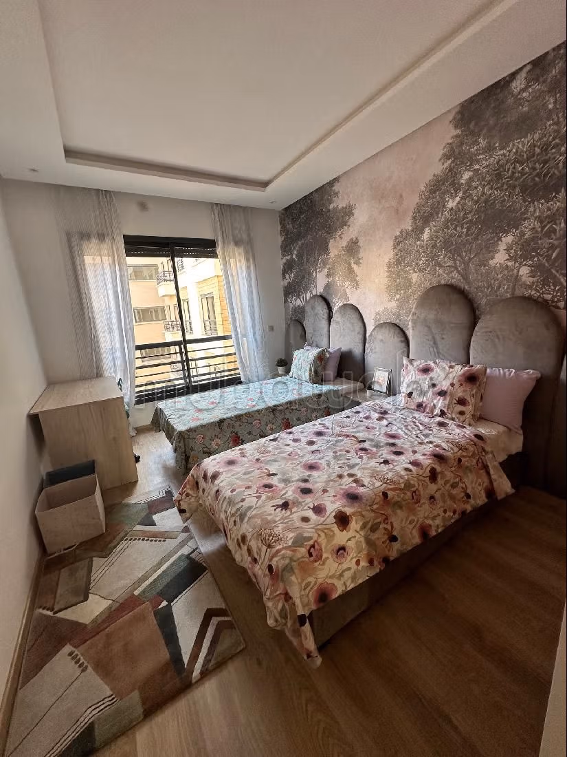 شقة للشراء ببوسكورة. 4 قطع رائعة. مصعد وأماكن وقوف السيارات. 