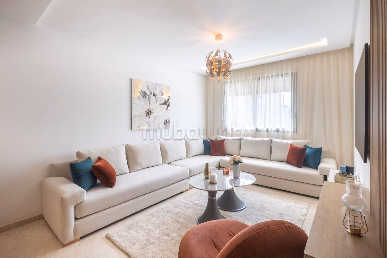 شقة جميلة للبيع ب الحي الحسني. 4 قطع رائعة. نظام تكييف الهواء