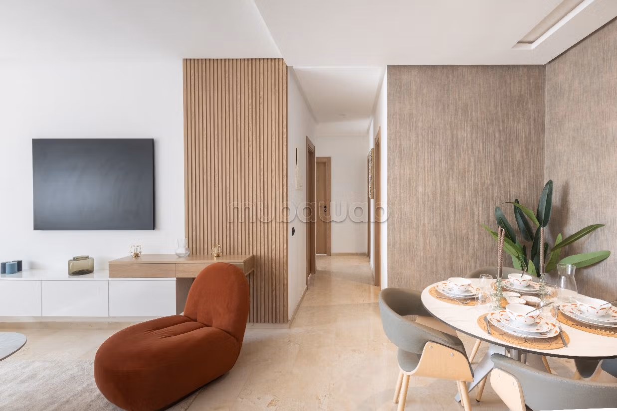 شقة جميلة للبيع ب الحي الحسني. 4 قطع رائعة. نظام تكييف الهواء