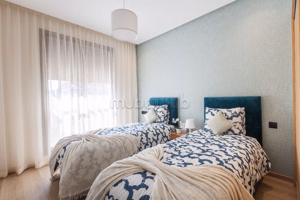 شقة جميلة للبيع ب الحي الحسني. 4 قطع رائعة. نظام تكييف الهواء