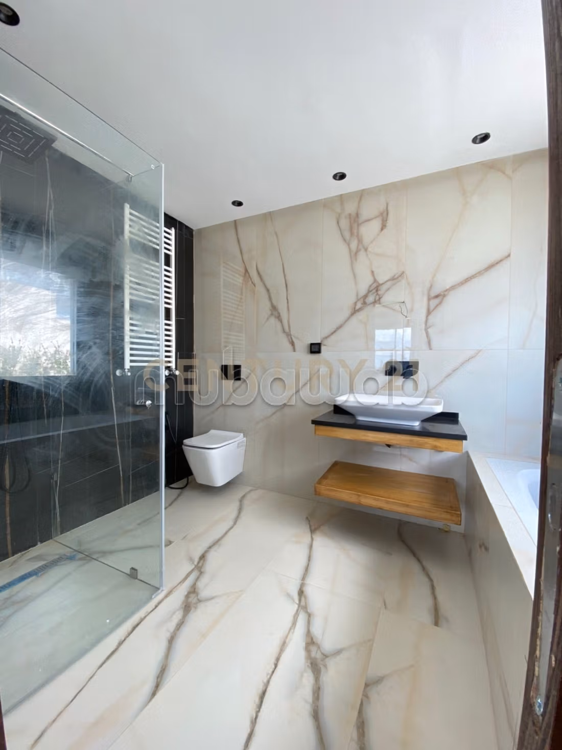 A vendre une villa jumelée à La Soukra