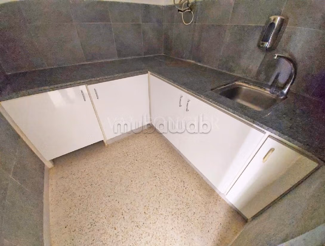 Comodo ufficio in affitto a Sidi Maarouf. Superficie di 300 m²