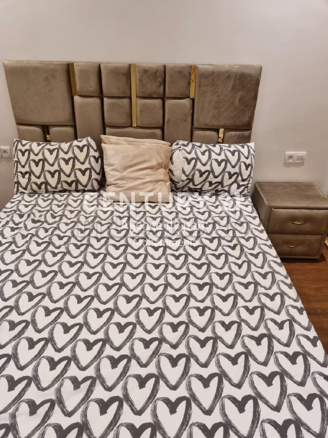 Apartment for rent. 3 rooms. Furnished