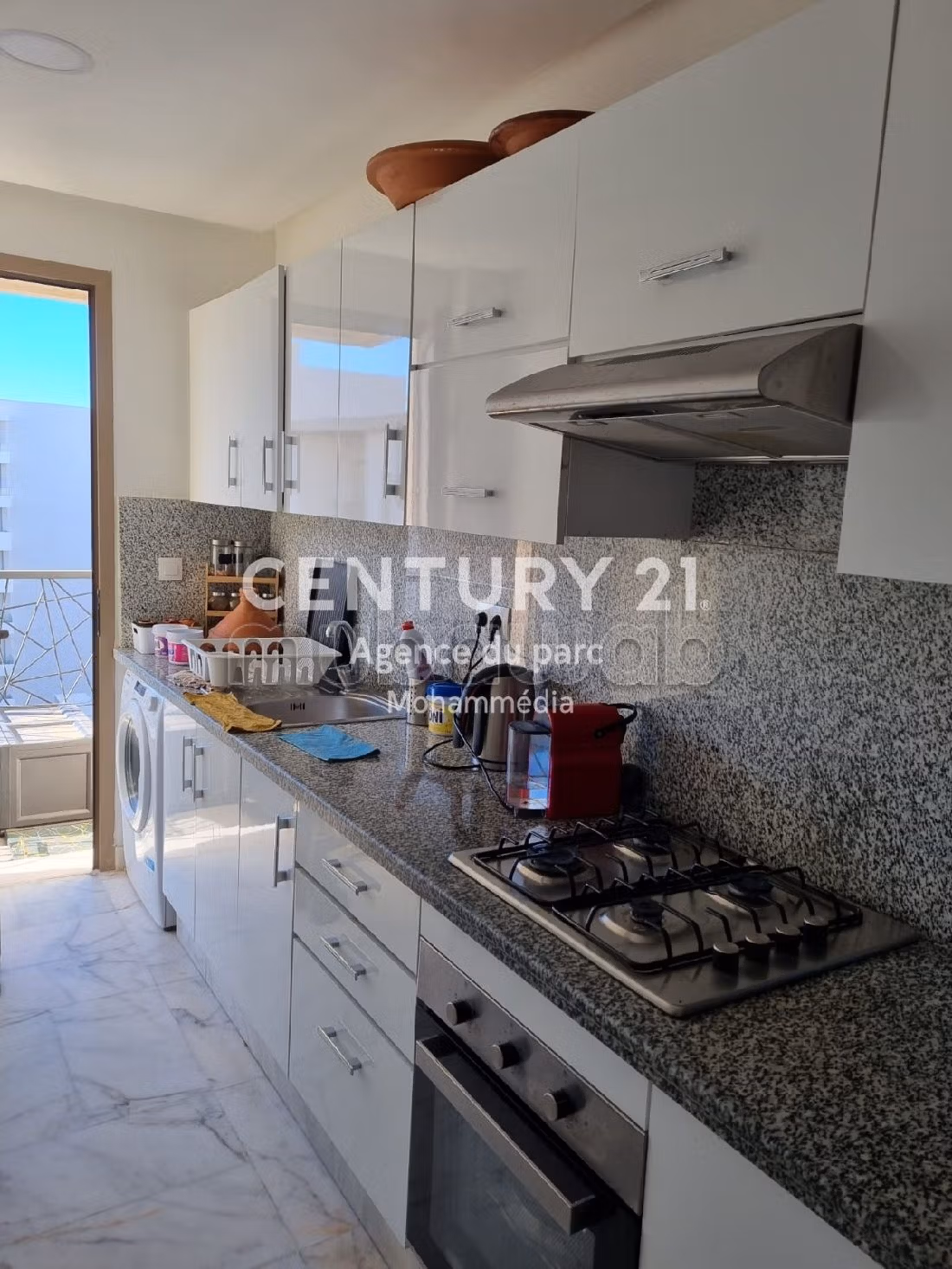 Apartment for rent. 3 rooms. Furnished