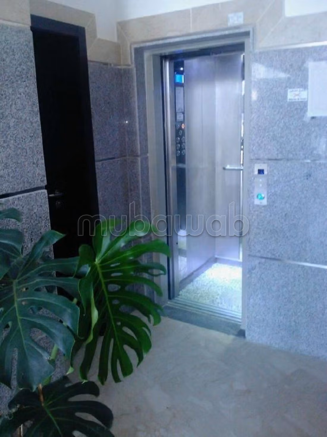 Huurappartementen beschikbaar in Marjane. Oppervlakte 80 m². Volledig gemeubileerd