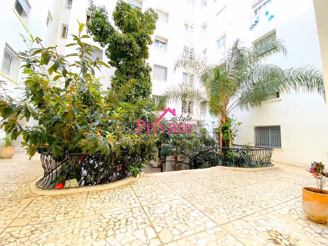 شقة للإيجار ب ايبرية. المساحة الإجمالية 144 م². مفروشة