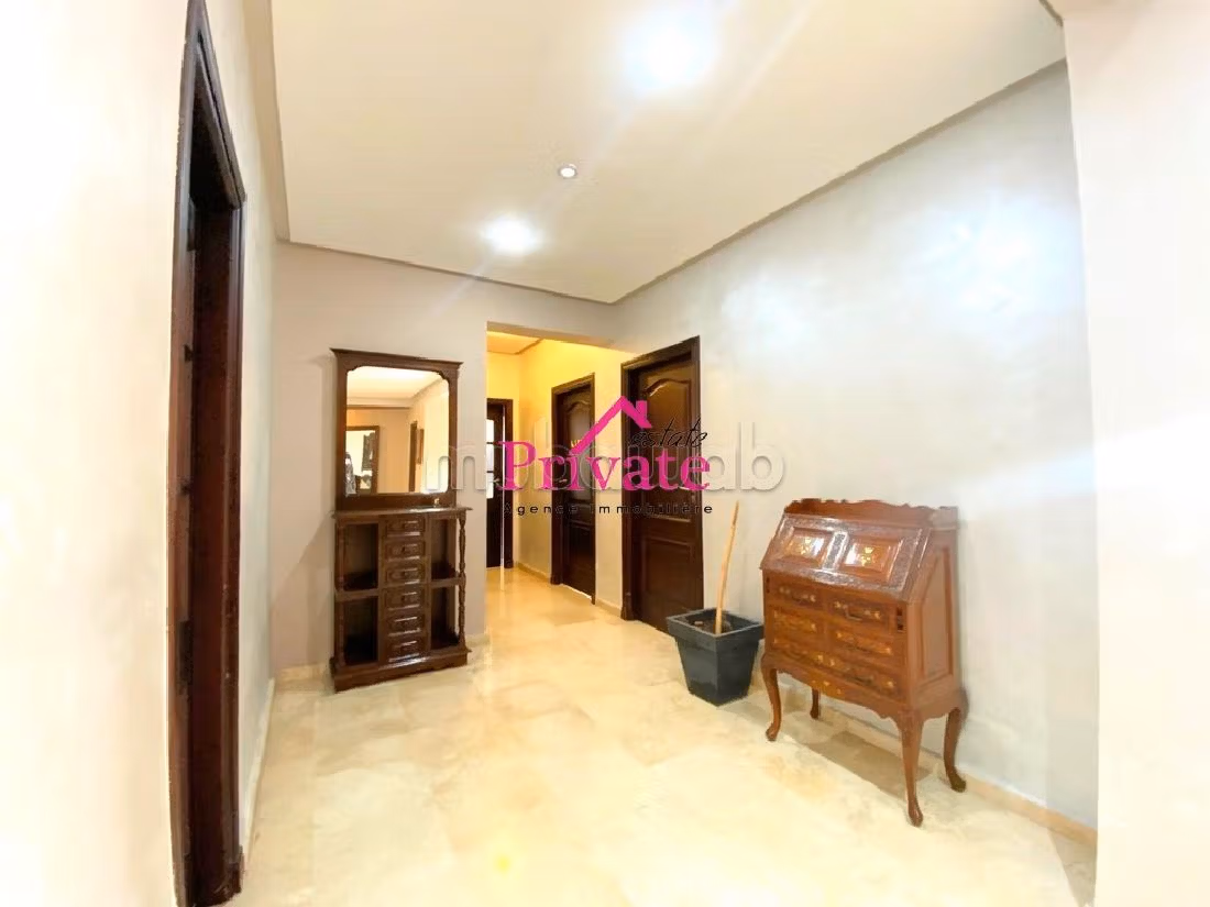 شقة للإيجار ب ايبرية. المساحة الإجمالية 144 م². مفروشة