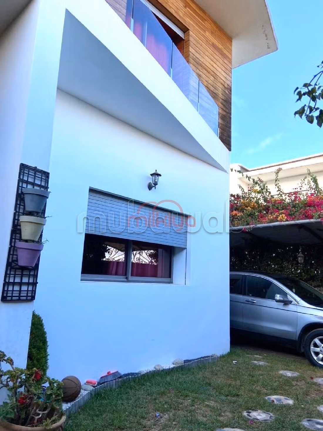 Beautiful house for sale. 3 rooms. Beautiful sea view