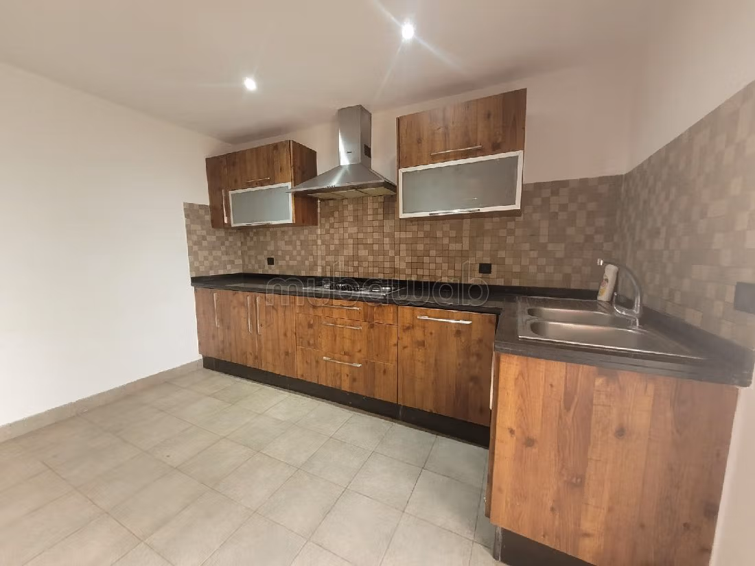 Bel appartement avec solarum vue sur le golf