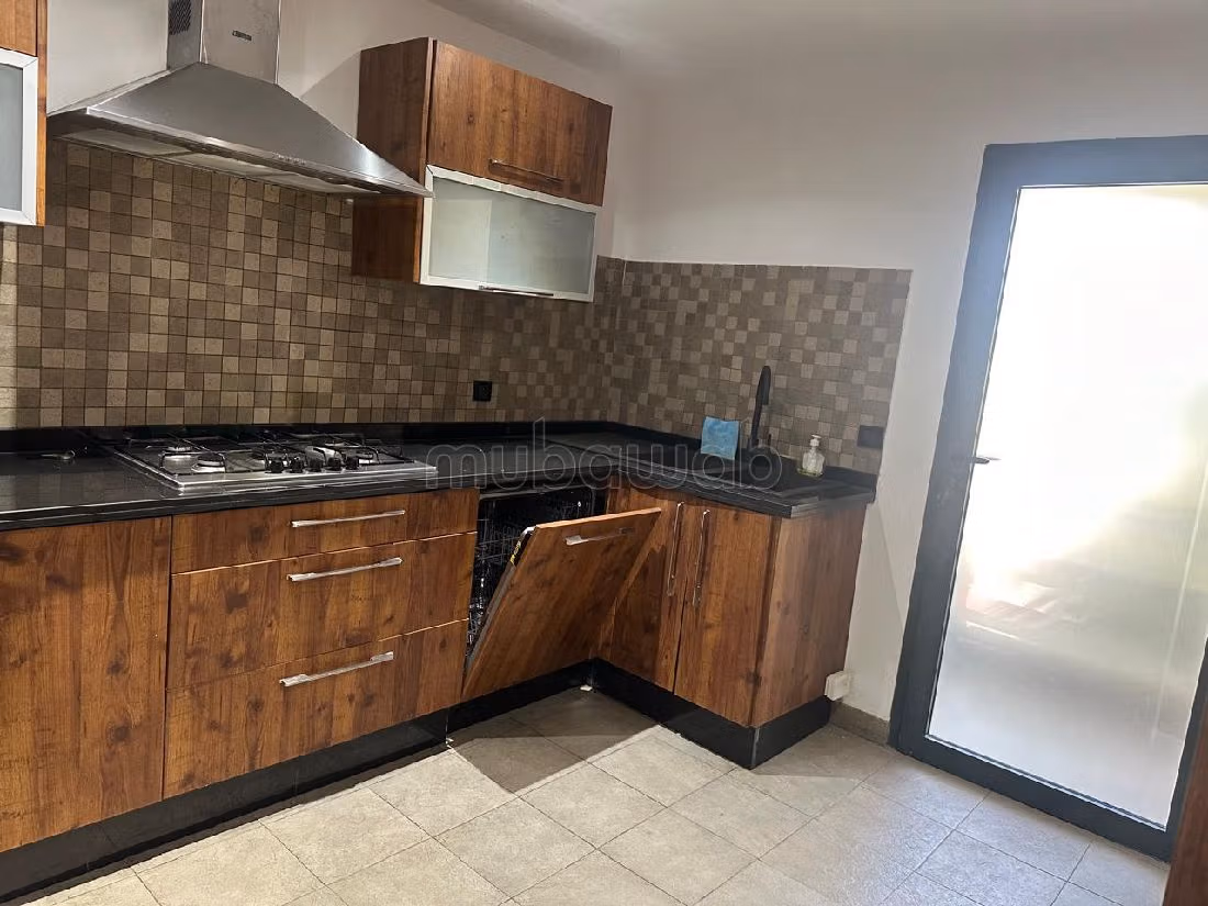 Bel appartement avec solarum vue sur le golf