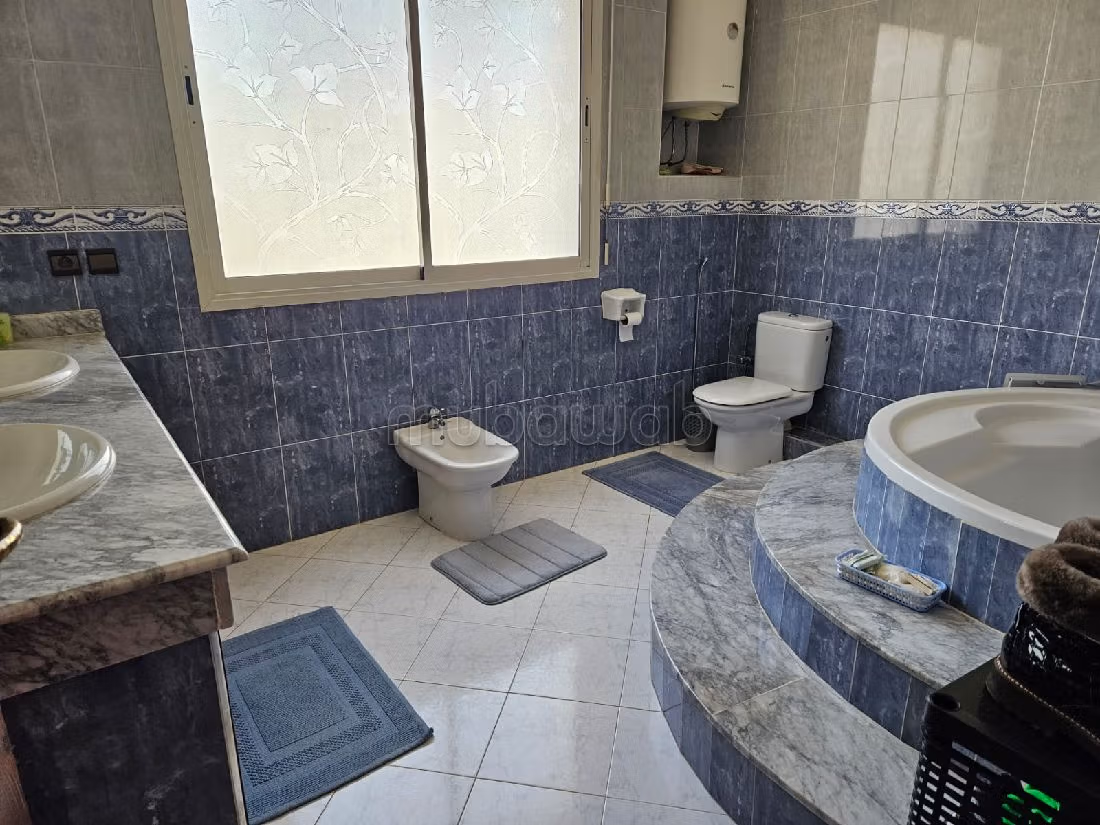 Vendita villa di lusso. 6 locali. Con camino e aria condizionata. 