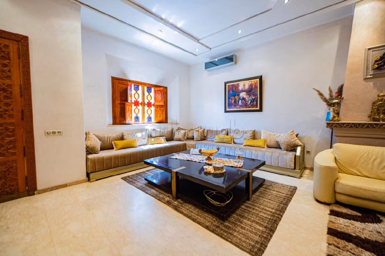 Eccezionale villa in vendita a Jawhar. 6 belle camere da letto. arredato.